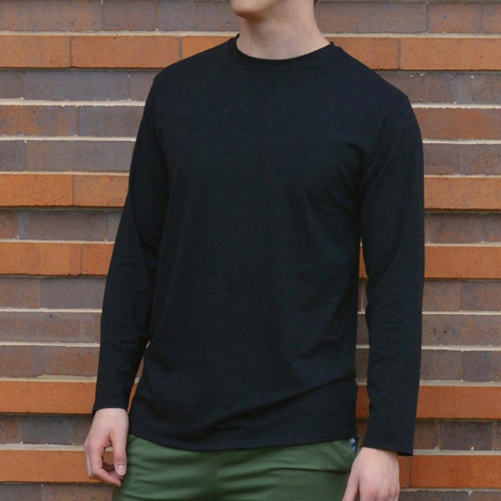 Mens Long Sleeve Crew Neck Tee Shirt / Solid Black